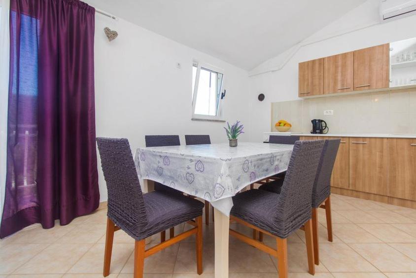 Apartman Belakusic 1 เกรบัชติซา ภายนอก รูปภาพ