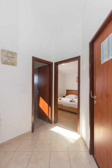 Apartman Belakusic 1 เกรบัชติซา ภายนอก รูปภาพ