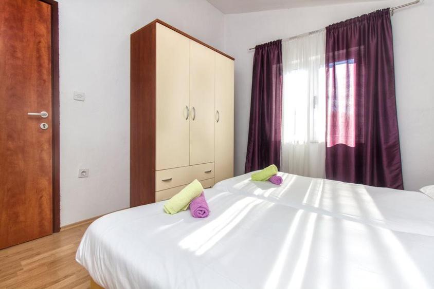 Apartman Belakusic 1 เกรบัชติซา ภายนอก รูปภาพ